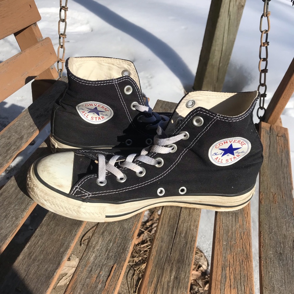 black converse